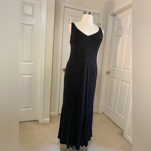 Elegant Black Sleeveless Sparkling Evening Dress